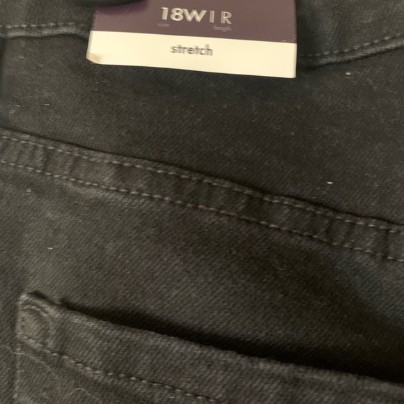 BLACK WOMENS JEANS. - Picture 6 of 6